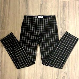 Ladies Black /white plaid skinny ankle pants